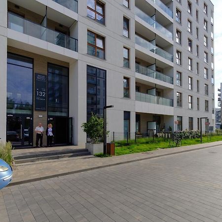 Hello Apartments Zajezdnia Wrzeszcz With Private Parking غدانسك المظهر الخارجي الصورة