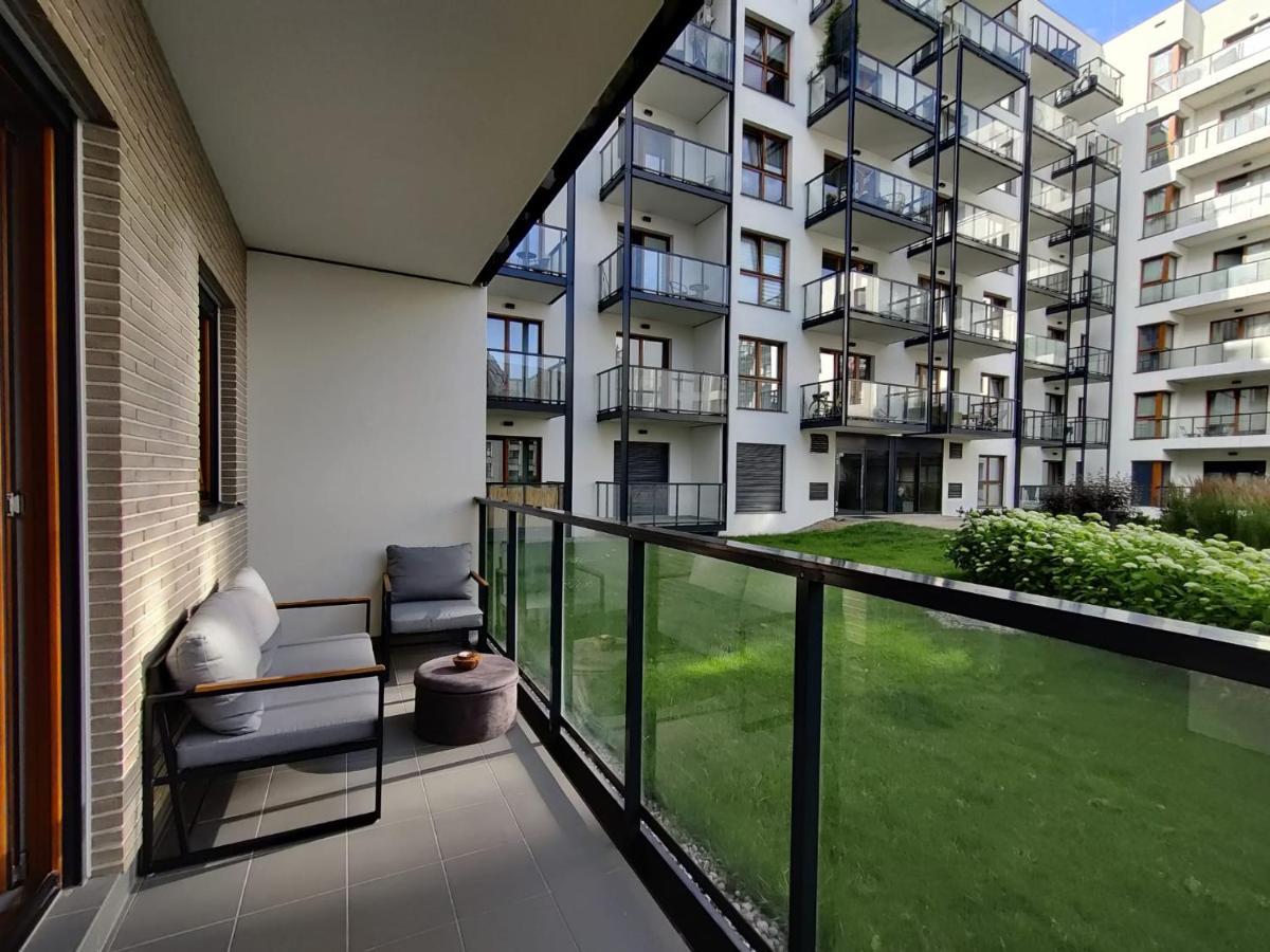 Hello Apartments Zajezdnia Wrzeszcz With Private Parking غدانسك المظهر الخارجي الصورة