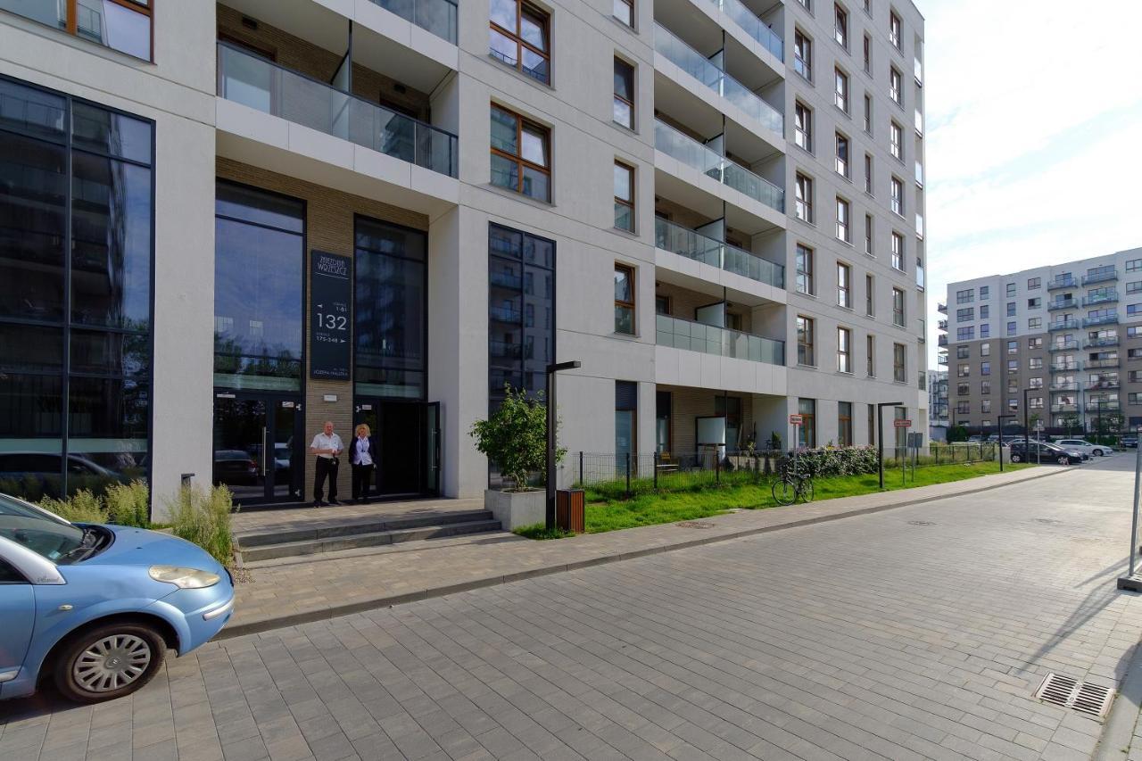 Hello Apartments Zajezdnia Wrzeszcz With Private Parking غدانسك المظهر الخارجي الصورة