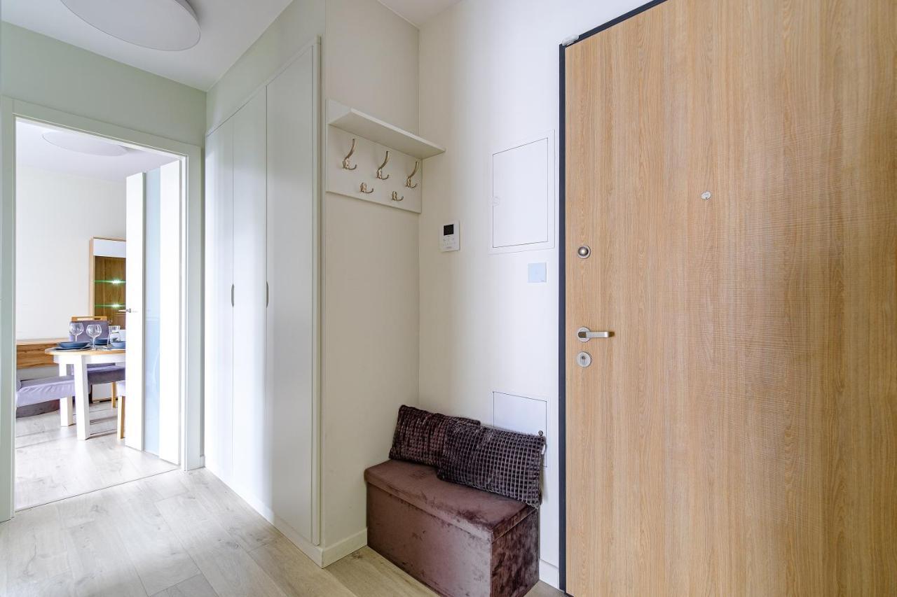 Hello Apartments Zajezdnia Wrzeszcz With Private Parking غدانسك المظهر الخارجي الصورة